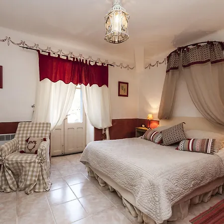 La Ribeyrette Couette-café 3*