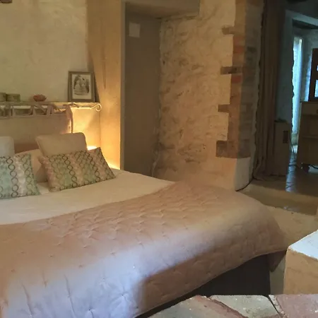 La Ribeyrette Couette-café 3*