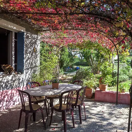 Couette-café La Ribeyrette 3*